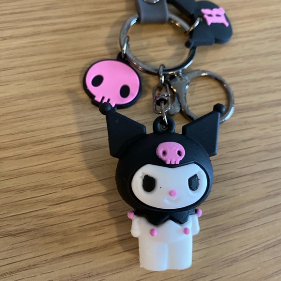 Kuromi Keychain 🩷🖤 Hello Kitty and Friends Mini Figurines - Picture 2 of 4